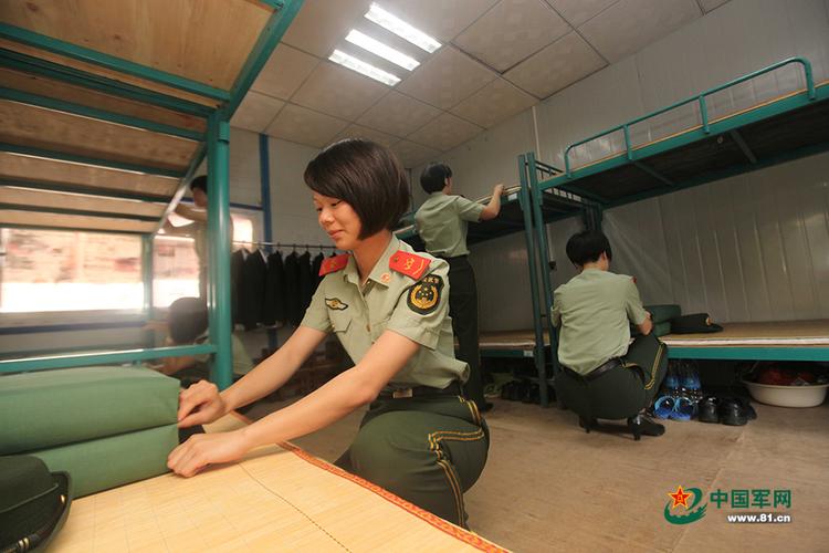 當(dāng)女兵在部隊里每天要做什么-圖1