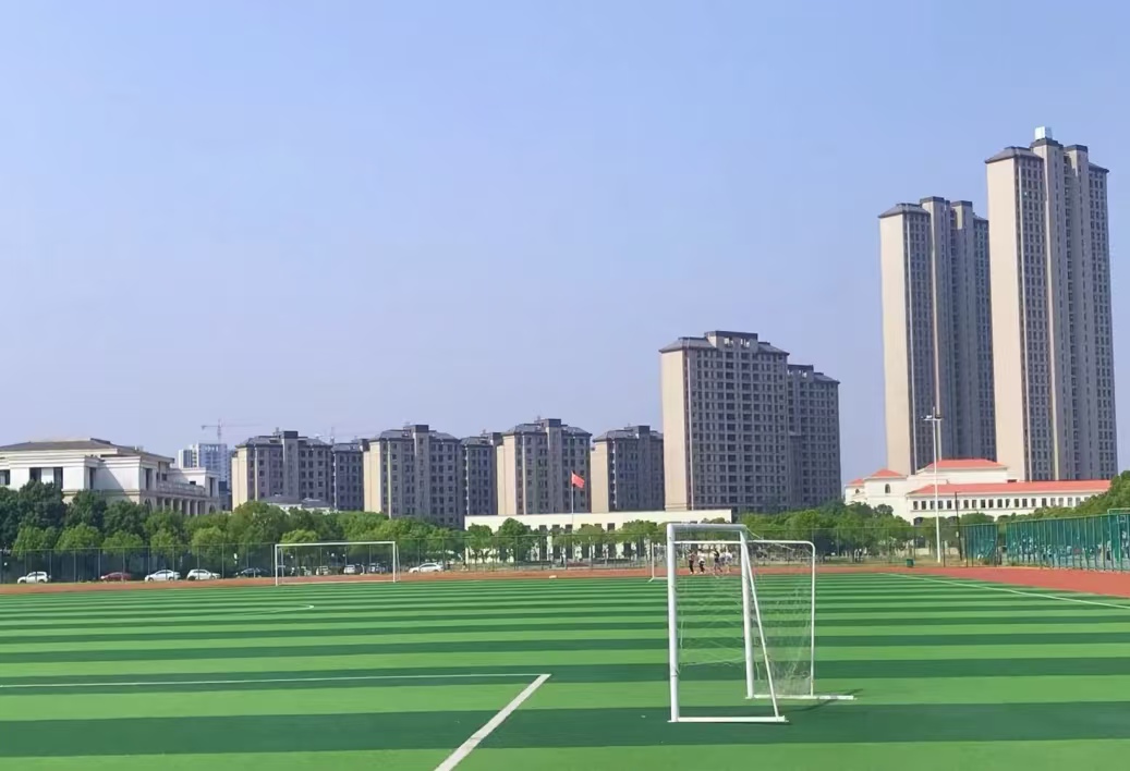 2025年安徽淮南初中中考落榜升學(xué)新選擇——合肥信息技術(shù)職業(yè)學(xué)院直升大專圓夢(mèng)本科指南-圖1